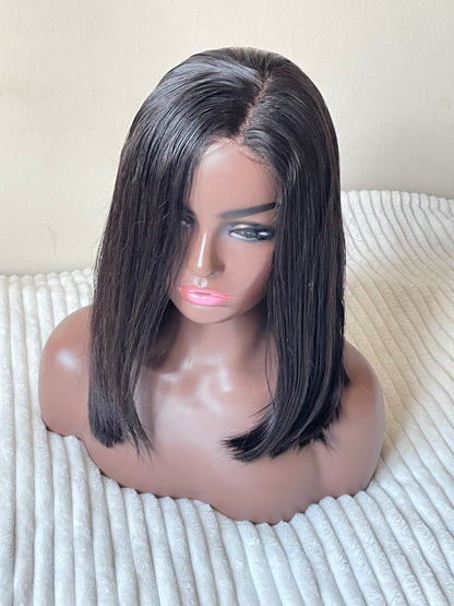 Straight short wig