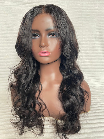 Long wavy wig