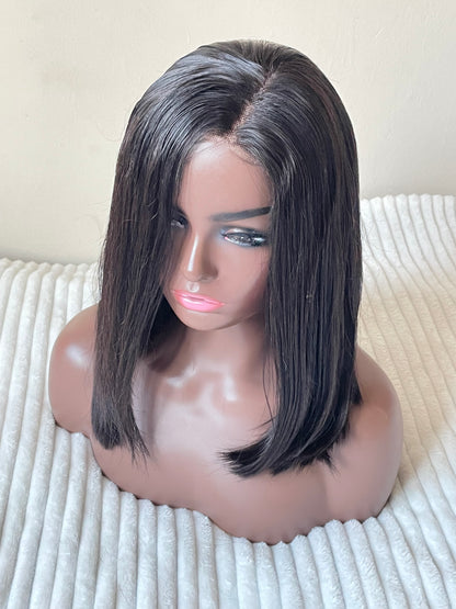 Straight short wig